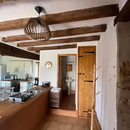 Notre Refuge A Montbroux Semesterbostad